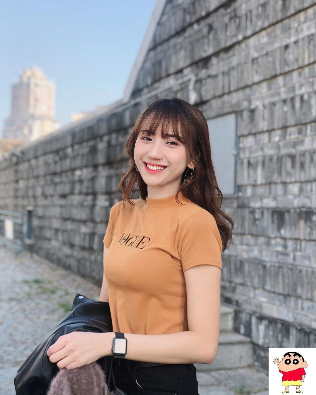 怎么最近美女拍照身边都要带只小狗狗 Gladish Chen (15P)