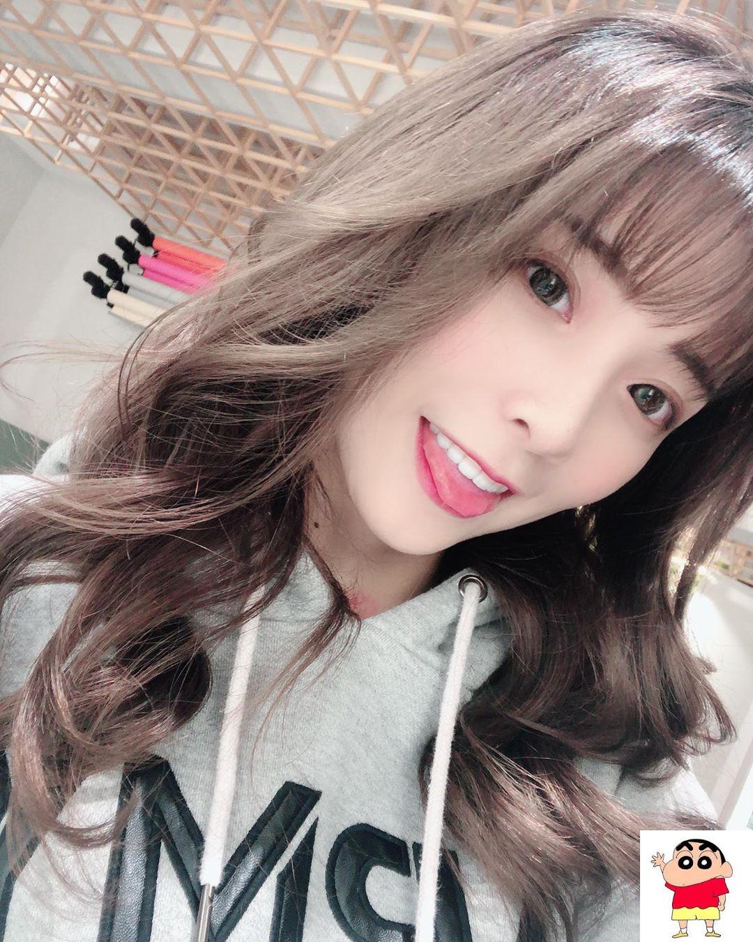 闪亮亮 「比基尼好料狂洩」网暴动：身材有够好！ (15P)