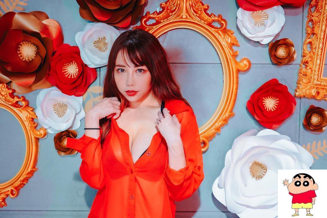 小恶魔系董梓甯纤腰配长腿 乳量饱满香醇味扑鼻，浑圆深沟「画面超汹涌」～