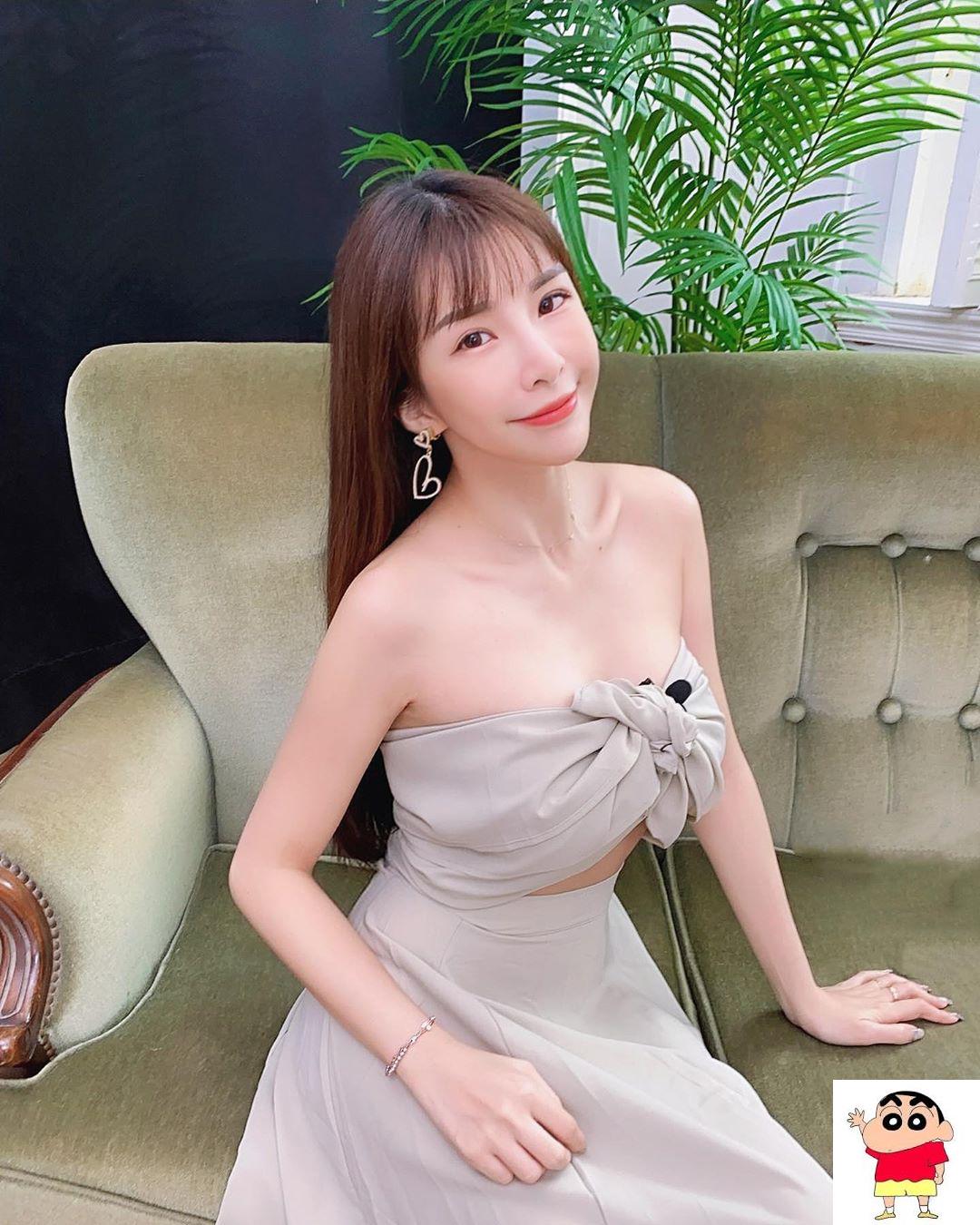 E奶网红身材惹火 不惜展现傲人身材 (15P)