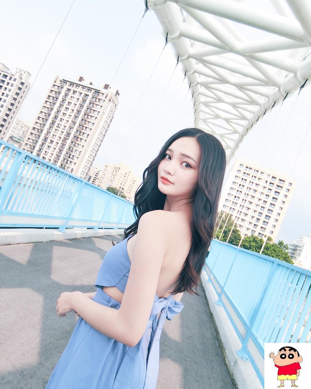 电眼女神艾蓓夏 超迷人双眸电的让人晕头转向 (10P)