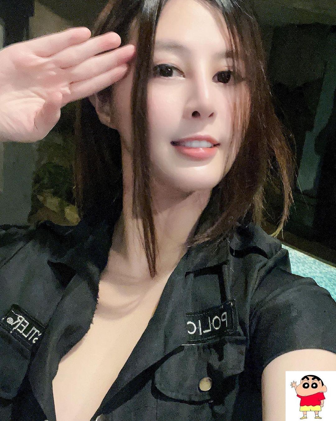 张永歆 脸蛋清纯曲线性感 好撩人呀！ (13P)