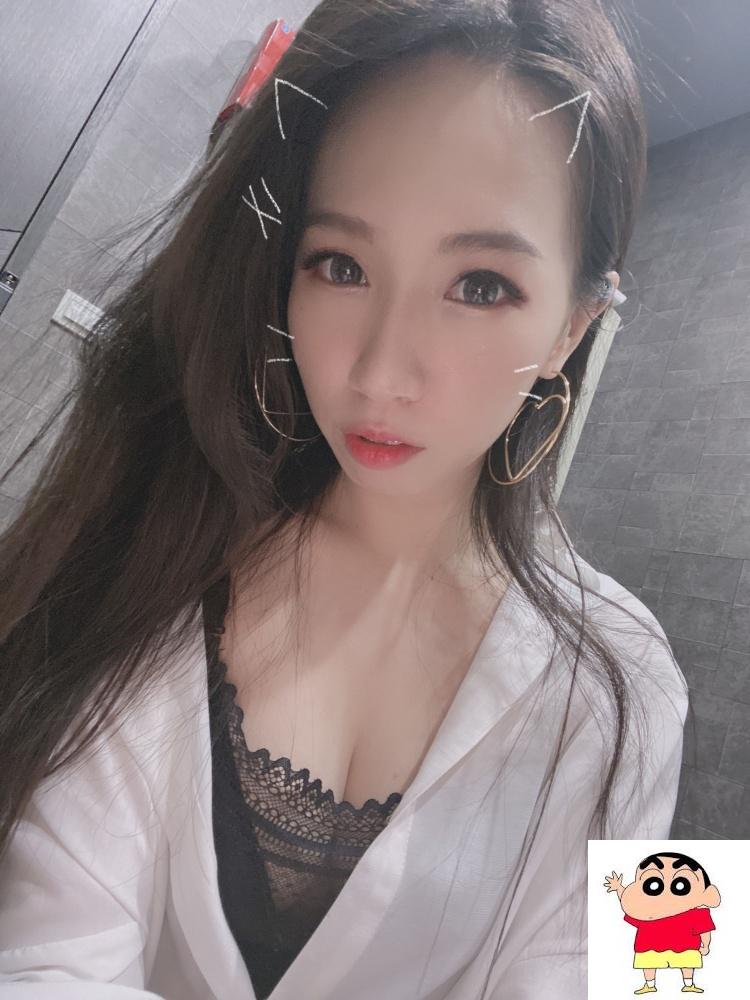 黑丝OL秘书兔比 (17P)