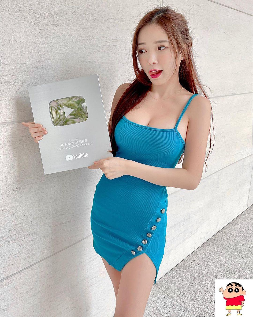 巨乳DJ蓝星蕾身材「丰满有料」辣度爆棚，美乳翘臀配上神级颜值…难以招架