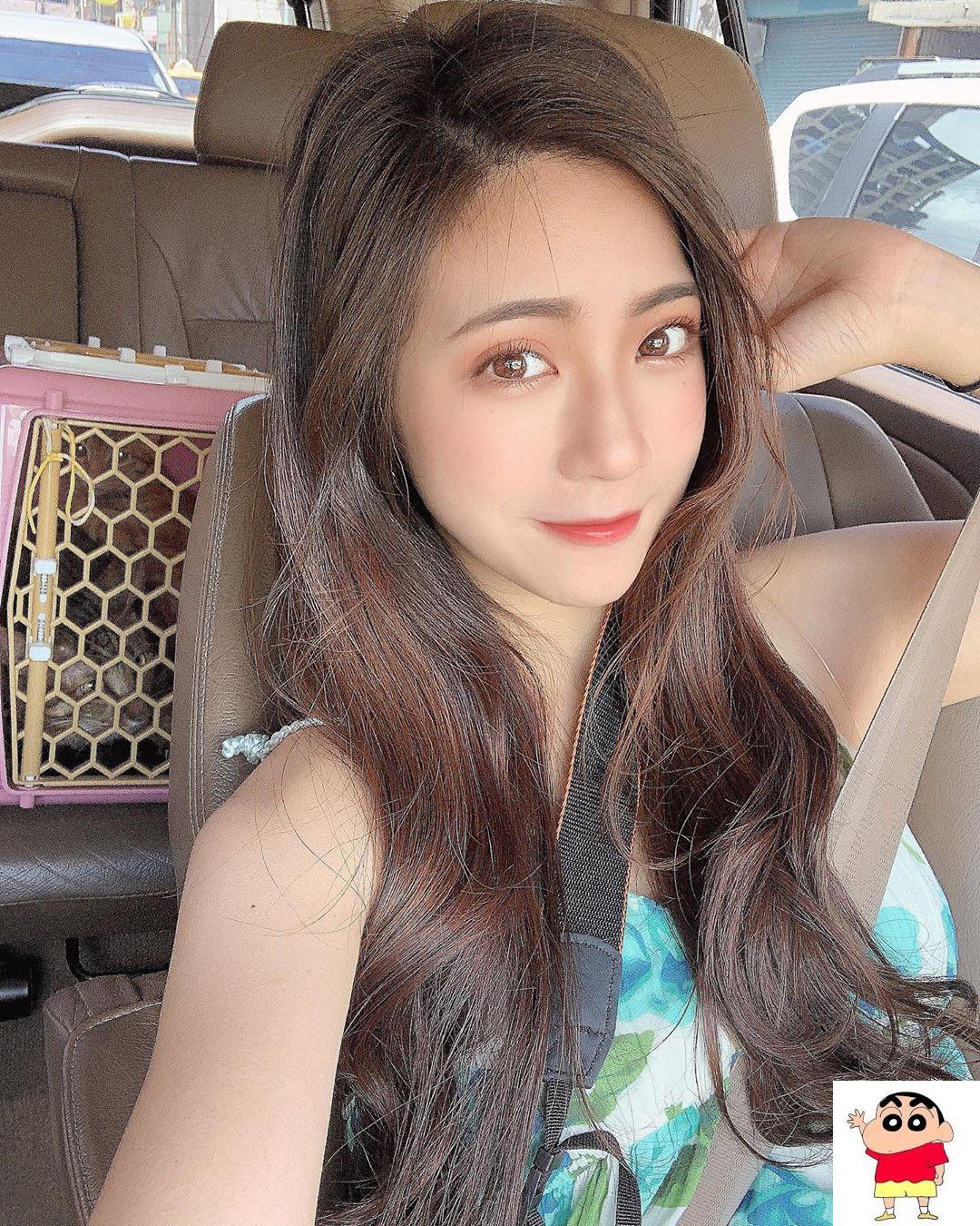 小瑷Aihsieh 清新可爱的萌感女孩惹火身材超诱人 (15P)