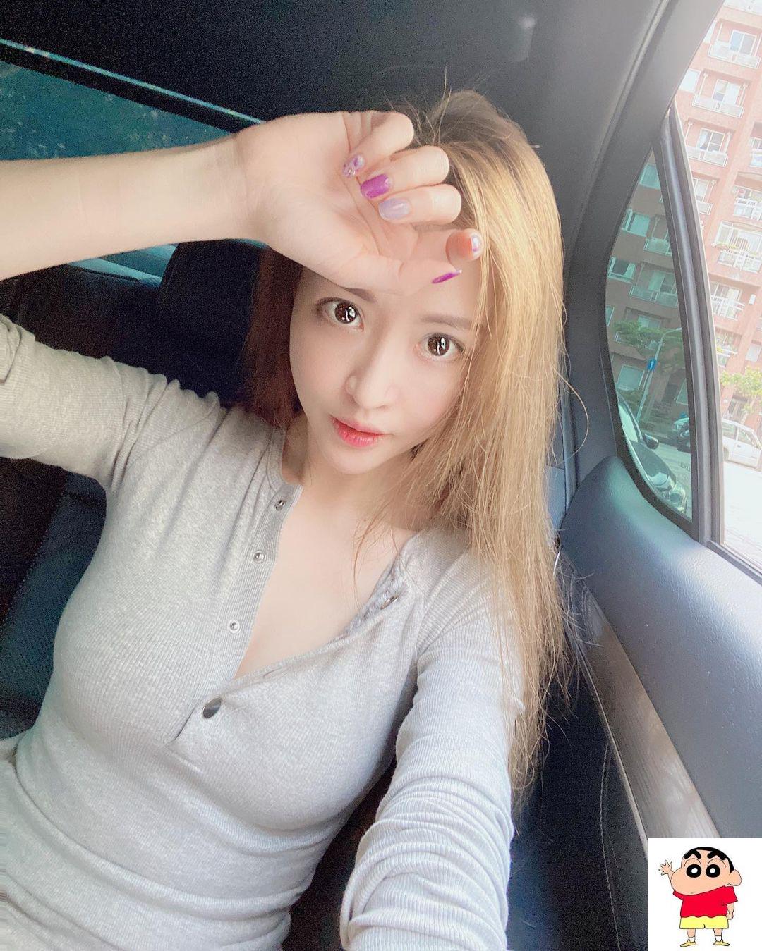 外型美豔身材狂暴的Lucy Ni 甜甜气息太有初恋感！ (18P)