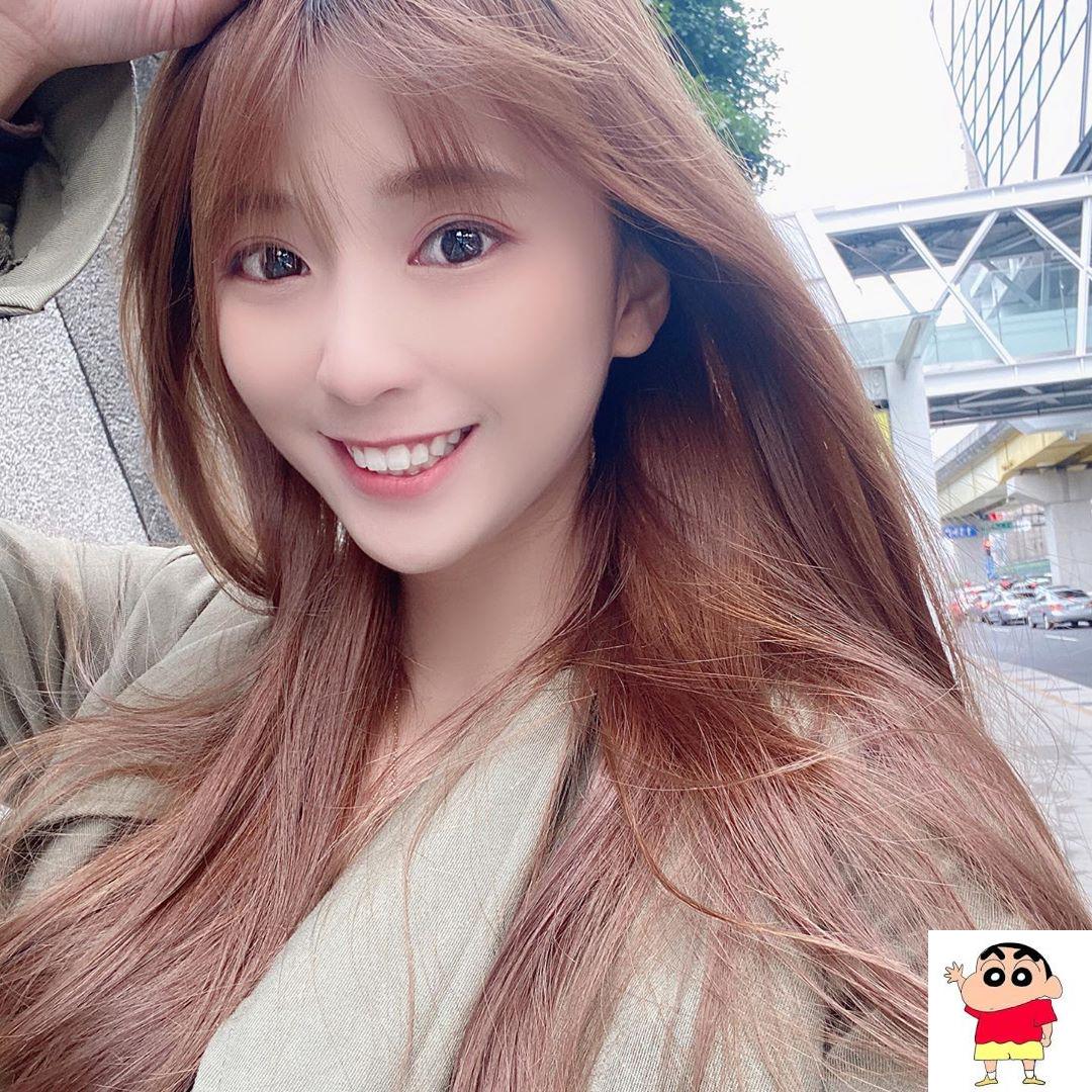 薛小凉 画面全被奶佔满！网友一看有心动的FU (14P)