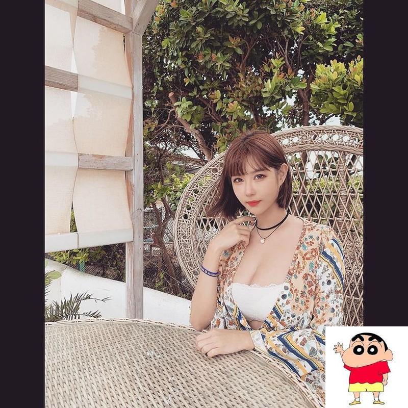 正妹希薇儿斜肩带上衣撑出性感好身材...这身材曲线太OP (30P) [