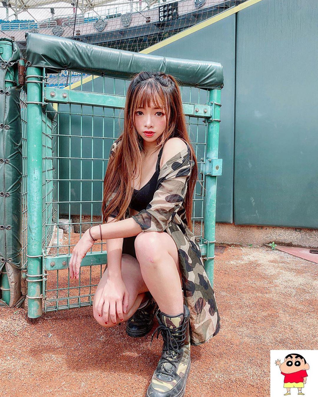 曲曲 身材和颜值都是S  「视觉超震撼」网友抢排队 (14P)