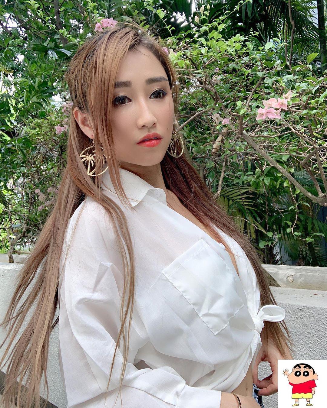 芸儿Jamie 高冷气质女神身材还意外有料 (15P)