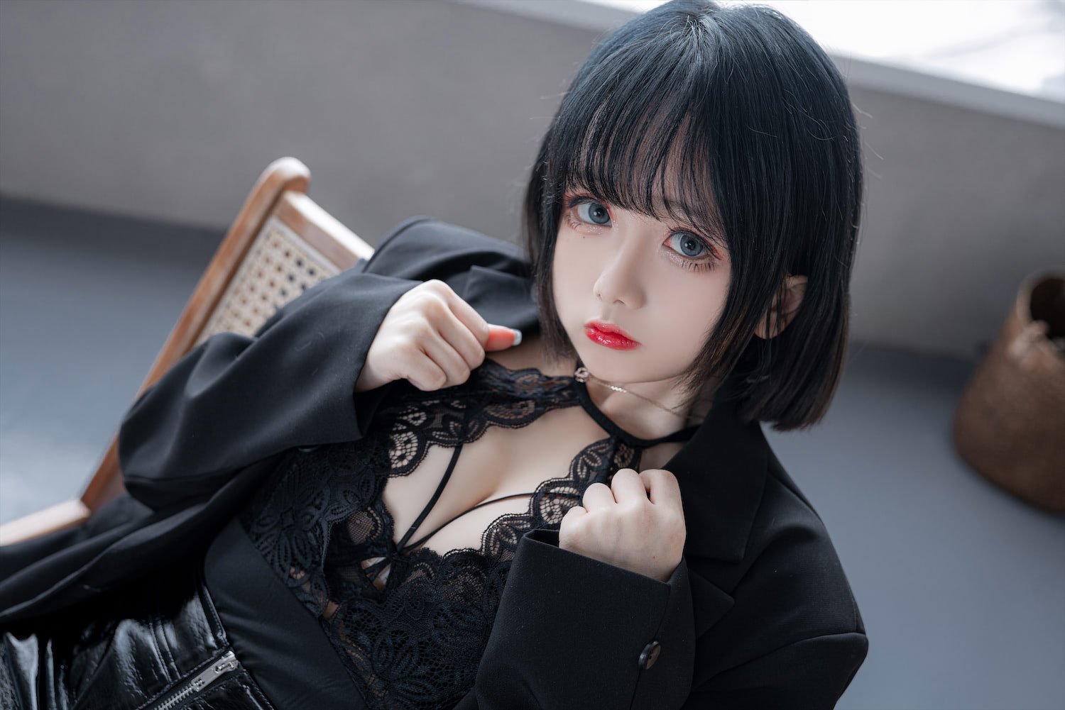 日奈娇 禁欲西装